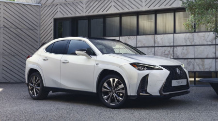 LEXUS UX 250h 4WD F Sport Design