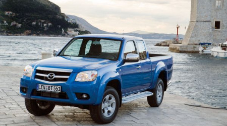 MAZDA BT 50 4 places 2.5 Freestyle Fighter 4x4