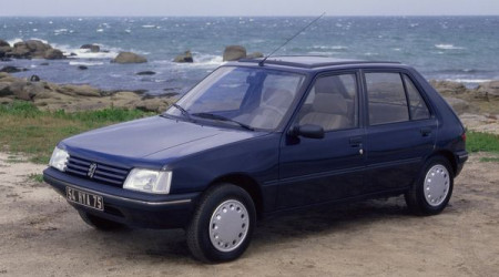 PEUGEOT 205 5 portes 1.8 TD 78 Sacré Numéro