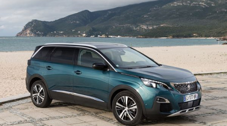 PEUGEOT 5008 1.5 BlueHDi 130 S&S Allure