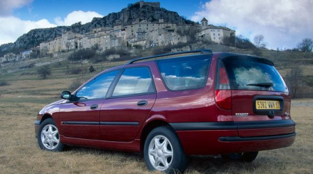 RENAULT Laguna Estate 1.6 16V 110 RXE