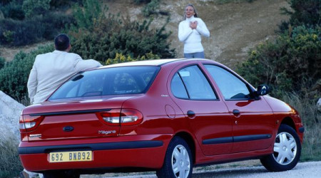 RENAULT Mégane Classic 1.9D 65 Symbol