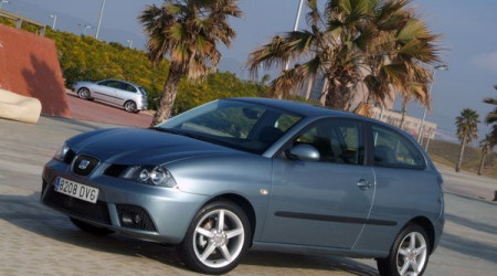 SEAT Ibiza 3 portes 1.4i 16V 85 Fresh