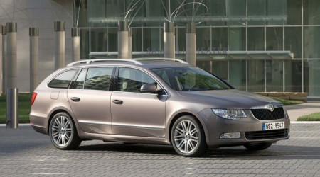 SKODA Superb Combi 1.8 TFSI 160 Praha 4x4