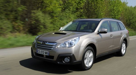 SUBARU Outback 2.0D Confort Lineartronic
