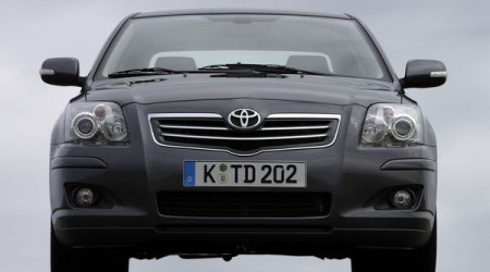 TOYOTA Avensis 4 portes