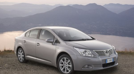 TOYOTA Avensis 4 portes