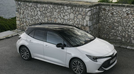 TOYOTA Corolla Hybride 1.8 122h e-CVT Dynamic