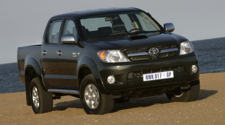 TOYOTA Hilux Double Cabine 2.5 D-4D 120 Legend 4x4