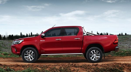 TOYOTA Hilux Double Cabine 2.4 D-4D 150 Légende Sport AWD