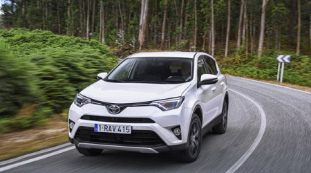 TOYOTA RAV 4 151 VVT-i AWD Dynamic