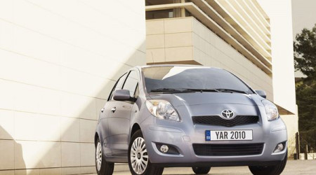 TOYOTA Yaris 3 portes 1.4 90 D-4D In