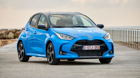 TOYOTA Yaris Hybride 130h Première