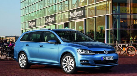 VOLKSWAGEN Golf SW