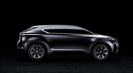 /data/reportages/concept-cars/2008/2008-09-18-Lexus-presente-un-concept-car-hybride-a-la-ligne-puissante/Diaporama/Lexus-LF-Xh-Tout-Terrain-Hybride-Copyright-Lexus-01.jpg