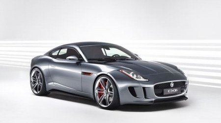 /data/reportages/concept-cars/2011/2011-09-07-Jaguar-devoile-un-concept-de-voiture-de-sport-un-plus-un-hybride/Diaporama/Jaguar-C-X16-Concept-Sportive-Copyright-Jaguar-01.jpg