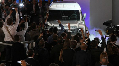 /data/reportages/concept-cars/2011/2011-09-14-Land-rover-presente-le-concept-dc100-au-salon-de-l-automobile-de-francfort/Diaporama/Land Rover-Concept DC100-Tout terrain-Copyright-Land Rover-1.jpg