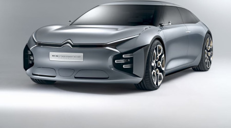 /data/reportages/concept-cars/2016/2016-08-29-Le-concept-citroen-cxperience-affiche-une-silhouette-bicorps-distinctive/Citroen-CXperience-Concept-Berline-Copyright-Citroen-01.jpg