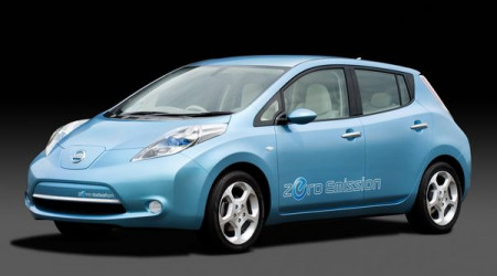 /data/reportages/environnement/2009/2009-08-02-Nissan-devoile-la-voiture-electrique-leaf/Diaporama/Nissan-Leaf-Compacte-Berline-Electrique-Copyright-Nissan-01.jpg