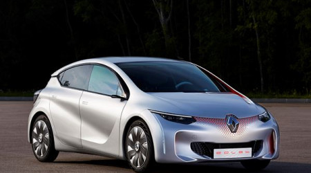 /data/reportages/environnement/2014/2014-09-18-Le-concept-ultra-basse-consommation-renault-eolab-affiche-une-valeur-de-1l-100-km/Diaporama/Renault-Eolab-Berline-Citadine-Copyright-Renault-01.jpg