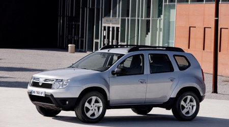 /data/reportages/nouveautes/2010/2010-03-06-Dacia-lance-son-premier-vehicule-tout-terrain/Diaporama/Dacia-Duster-Tout terrain-Citadine-Copyright-Duster-08.jpg