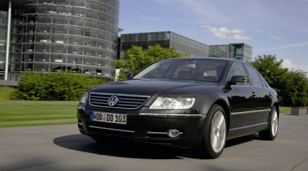 /data/reportages/salon/2008/2008-10-03-Volkswagen-presente-en-premiere-mondiale-sa-limousine-phaeton-restylee/Diaporama/Volkswagen-Phaeton-Routiere-Copyright-Volkswagen-01.jpg