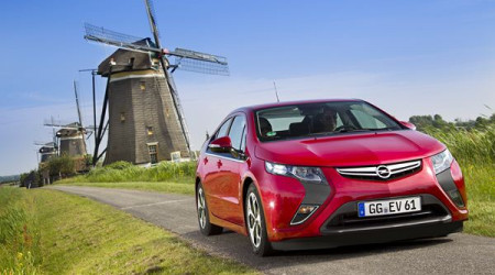 /data/reportages/technologie/2011/2011-07-15-Comment-fonctionne-l-opel-ampera-electrique-a-autonomie-etendue/Diaporama/Opel-Ampera-Electrique-Copyright-Opel-01.jpg