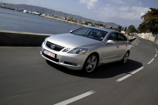 LEXUS GS 300 Pack Président BVA Caractéristiques