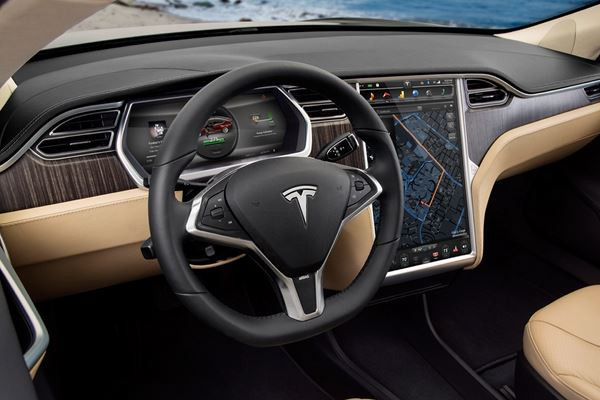 TESLA Model S S 85D Performance